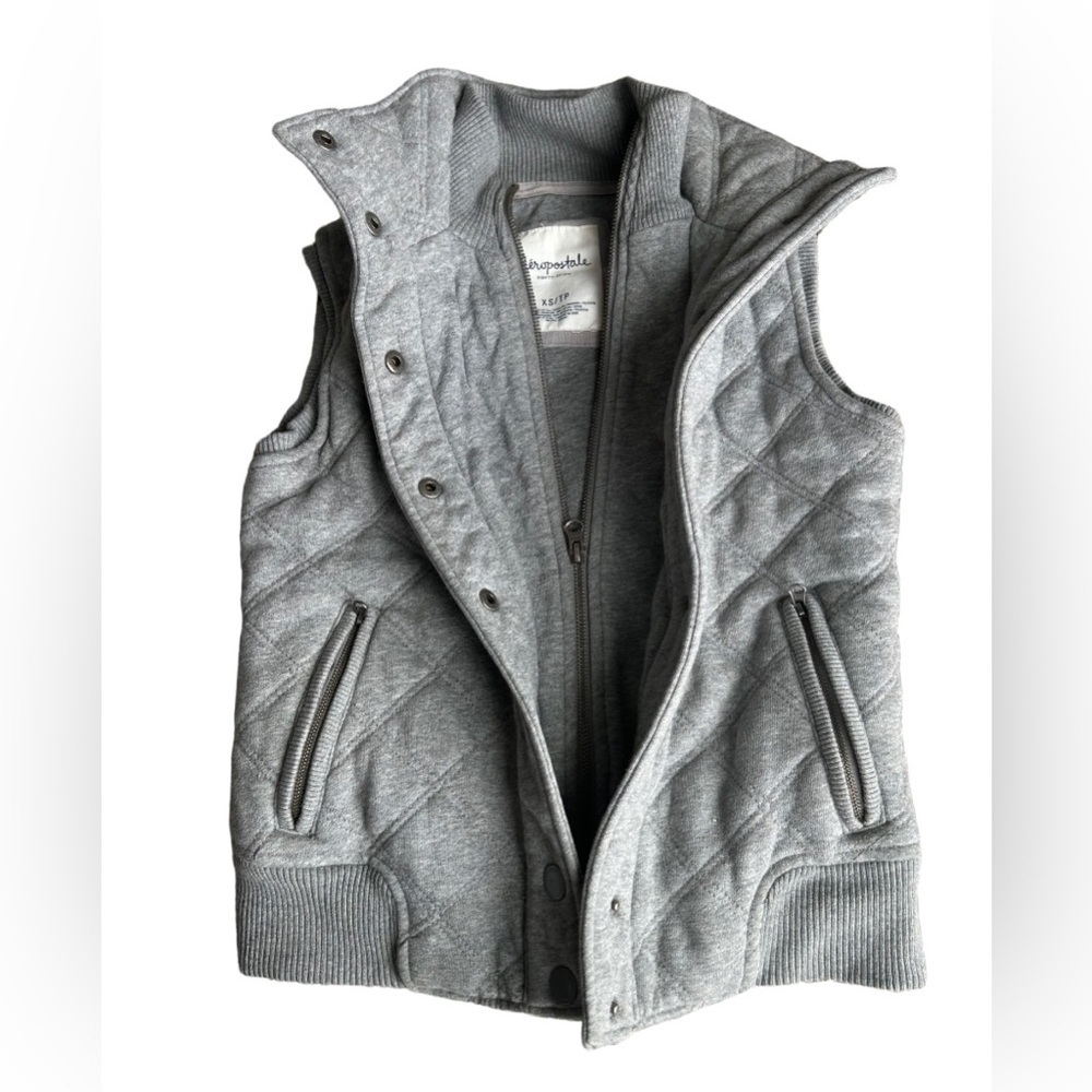 Aeropostale Gray Quilted Vest